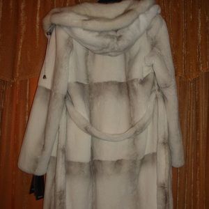 white  Sable coat with mink hood and the belt .